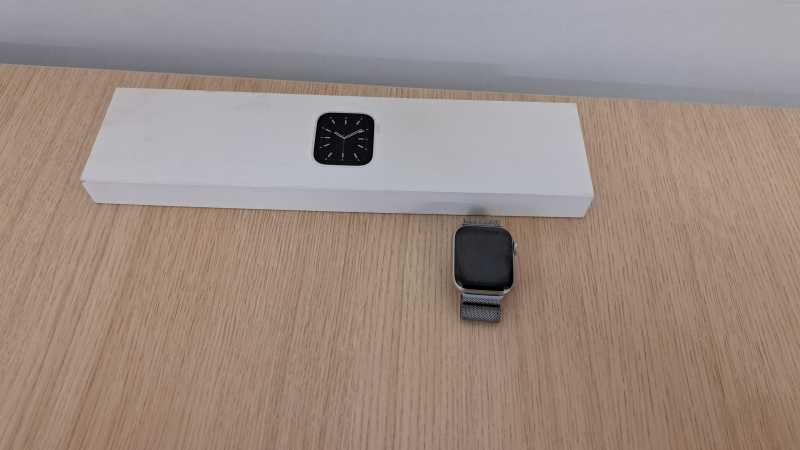 Apple Watch Series 6 32GB (1426)