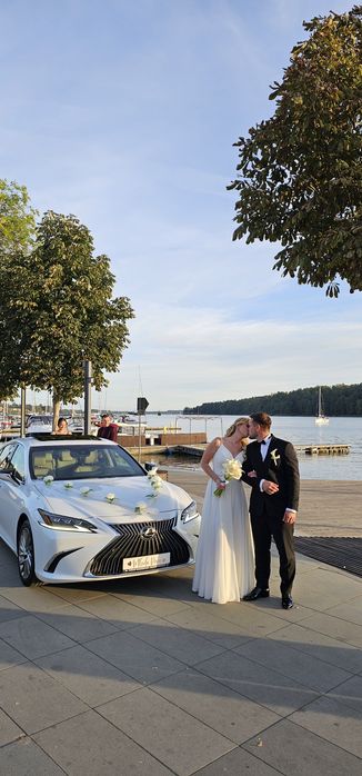 Auto do Ślubu Piękny Lexus ES