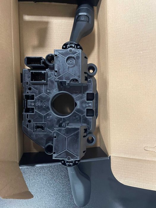 9368597 Перемикач підрульовий - BMW F45 F46 F48
