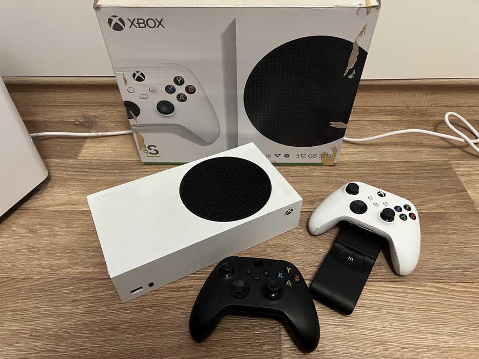 Xbox series S 512gb + 2 геймпади + док-станція