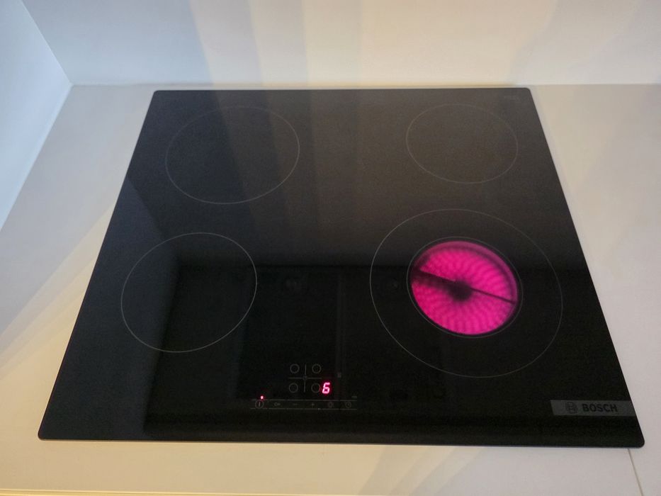Placa vitrocerâmica Bosch nunca usado