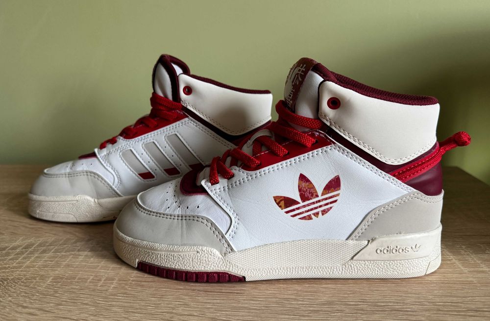 Детские кроссовки Adidas Nike Asics Jordan