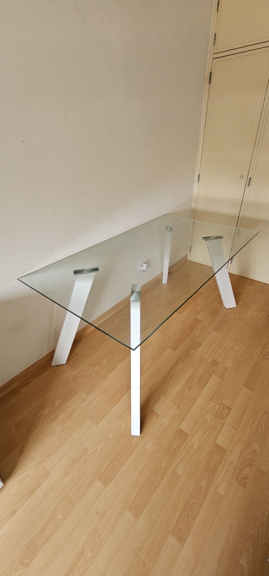 Mesa de Vidro com pernas amoviveis