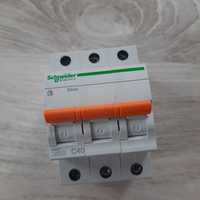 Автоматичний вимикач Schneider Electric ВА63 3P 40A C