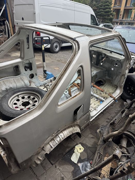 ćwiara PRÓG błotnik tyłk  suzuki jimny cabrio części