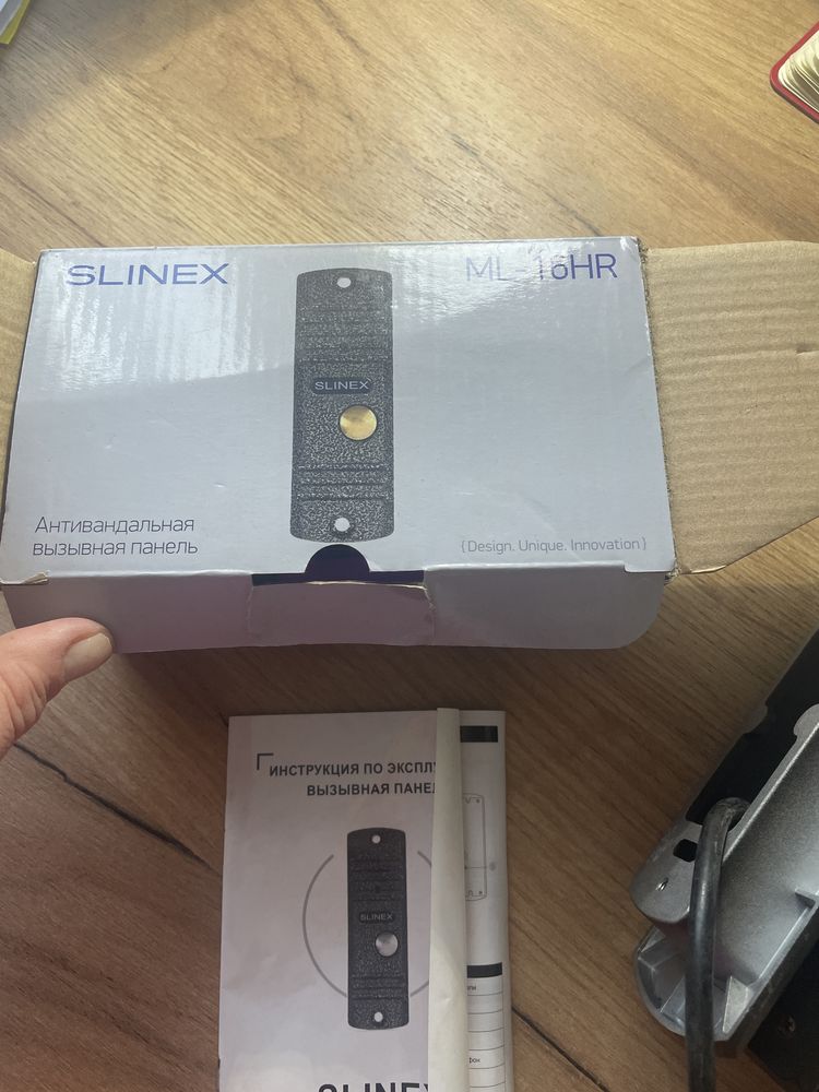 Домофон , антивандальна визовна панель Slinex