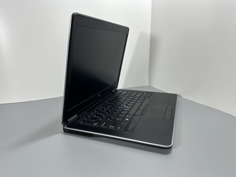 МЕТАЛЕВИЙ Ноутбук Dell Делл Latitude i5, 8гб для роботи та навчання