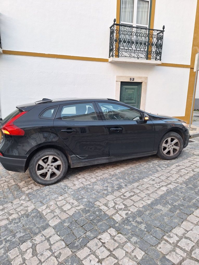 Volvo v40 cross country