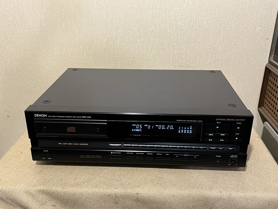 Аудиофильский CD-проигрыватель DENON DCD-1420 (ЦАП 2 х PCM54P)(ЗВУК!)