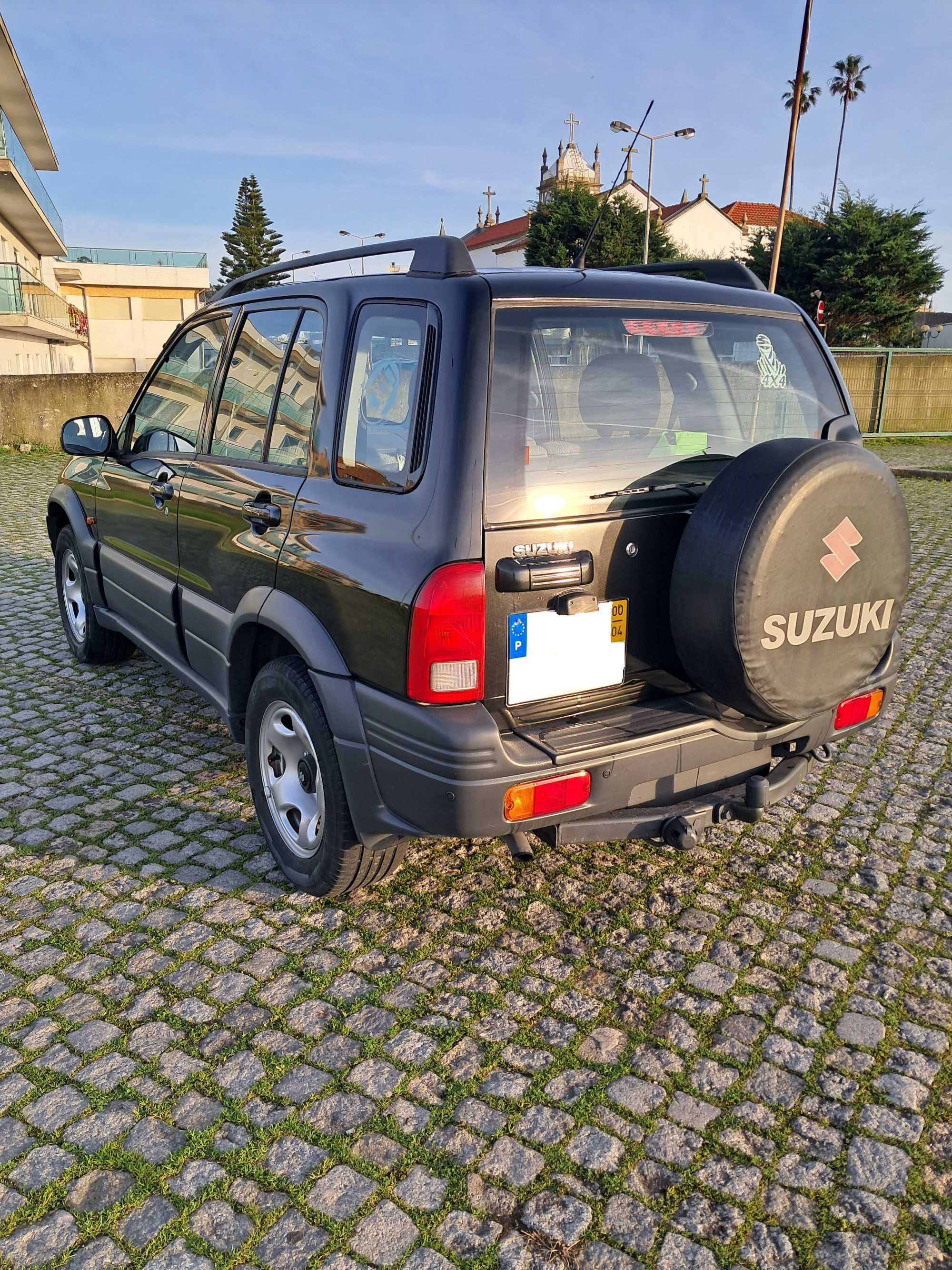 Jipe Grand Vitara Ano 2000 Preto