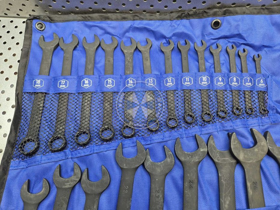 Klucze płasko-oczkowe czarne 6-32mm 25-el. Cr-V  zestaw kluczy