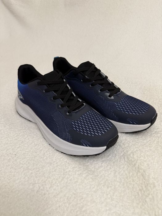 Новые мужские кроссовки 43 р 27.5см