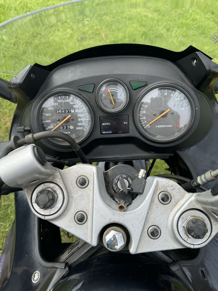 Suzuki gsxf 750 f