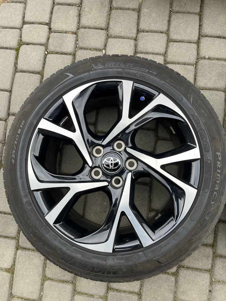 Alufelgi 5x114,3 18 cali Toyota C-HR Corolla Cross opony 225/50/18
