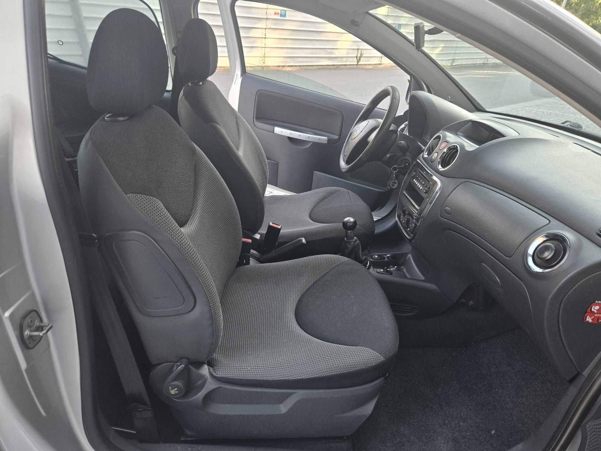 Citroën C2 ano 2008 gasolina 105.000 km