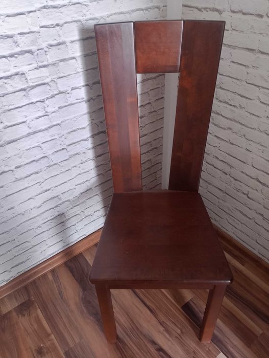 Komplet Solidnych krzeseł z litego drewna dębowego