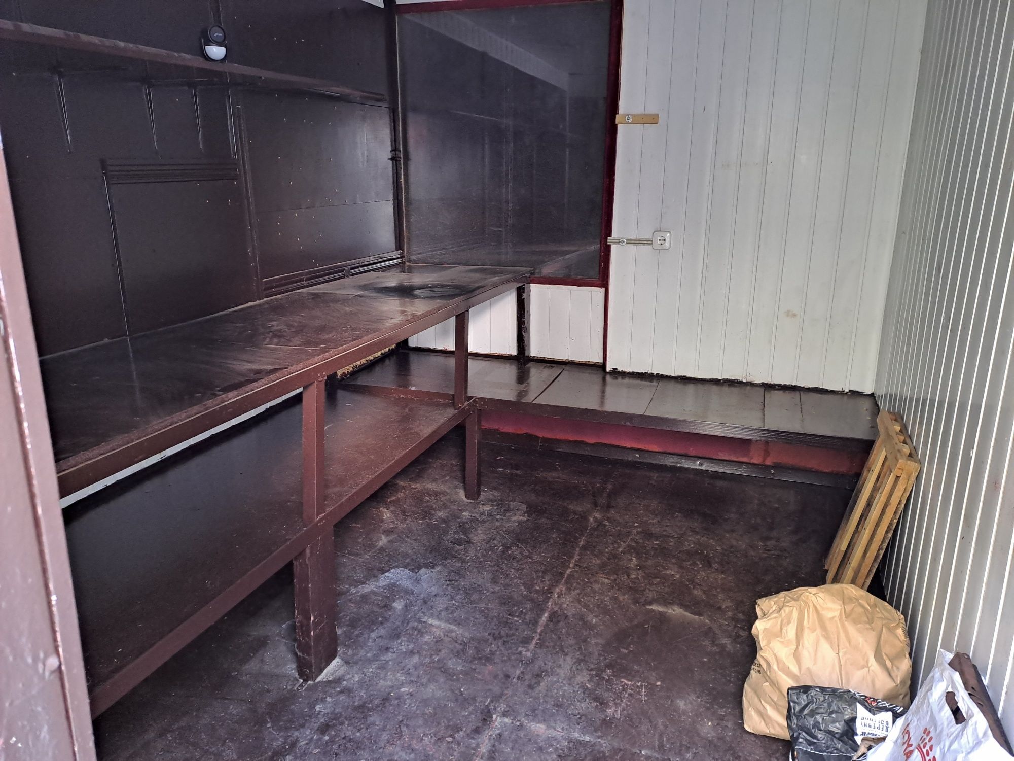 Продам металевий кіоск, ларек,гараж. Також  можливій обмін.