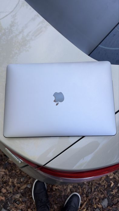 Mackbook Pro 2018 року Touchbar 8/256