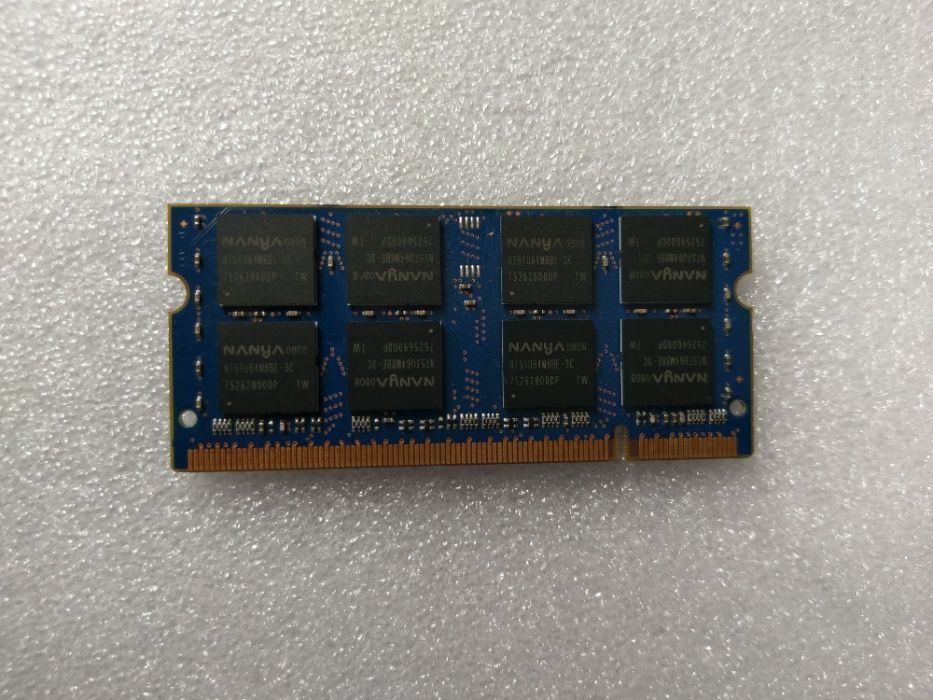 Оперативна пам'ять Nanya SO-DIMM 1Gb DDR2 PC2-5300S NT1GT64U8HB0BN-3C