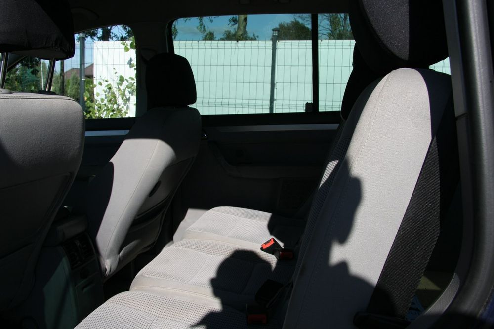 Volkswagen Touran 2.0 TDI na aluskach długie opłaty