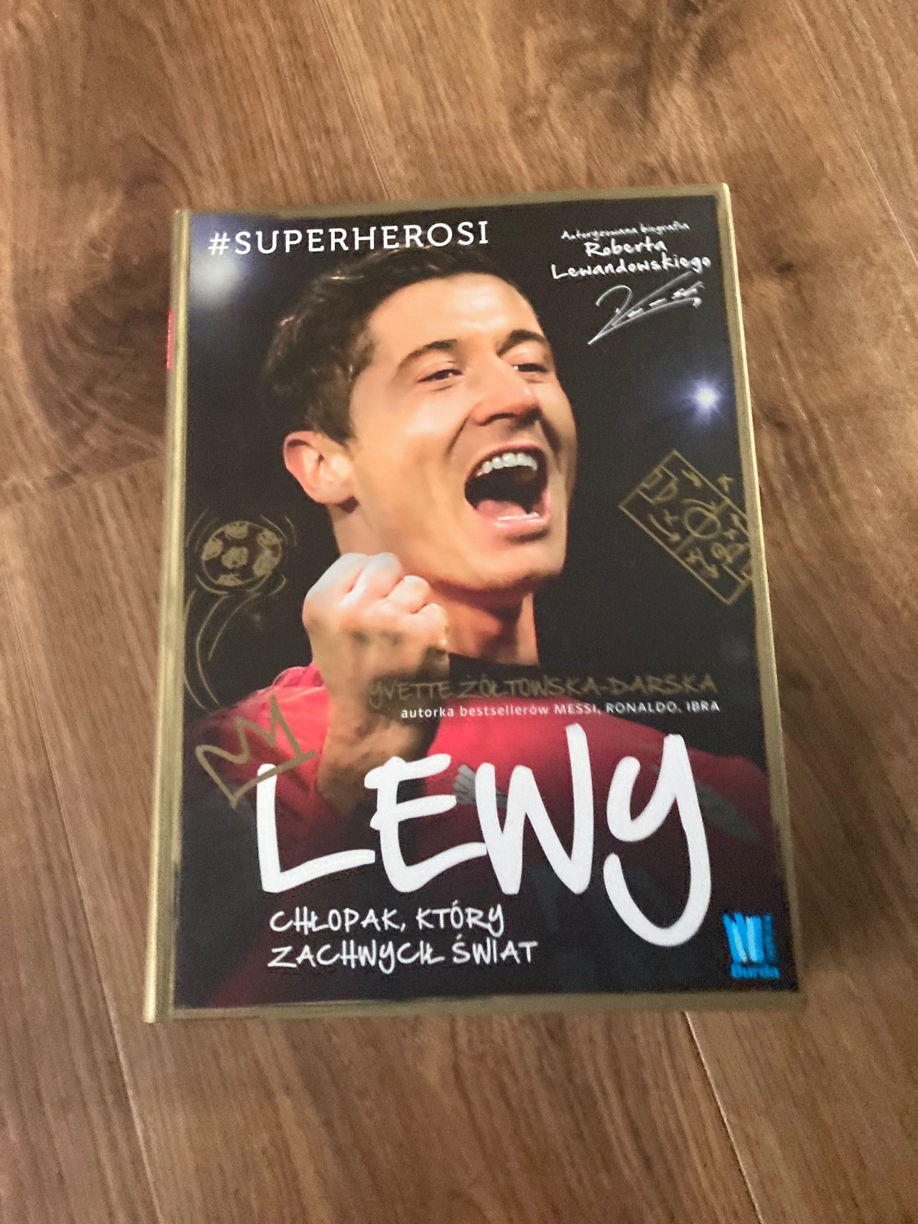 Nowa książka SUPERHEROSI - Lewy