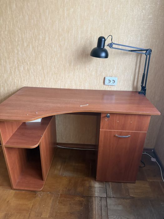 Стіл компютериний , терміново