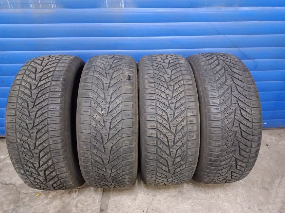 4 x 225/55R17 101V Yokohama Winter V905 zima