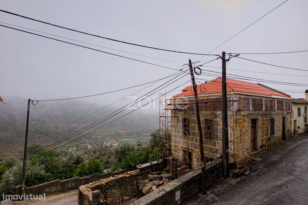 Moradia T5 Totalmente Renovada para venda em Fornos de Algodres