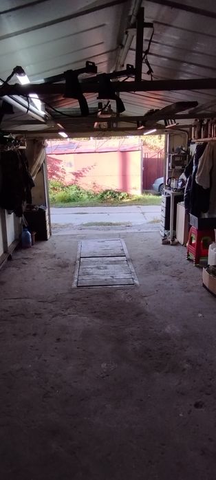 Гараж 30м есть свет