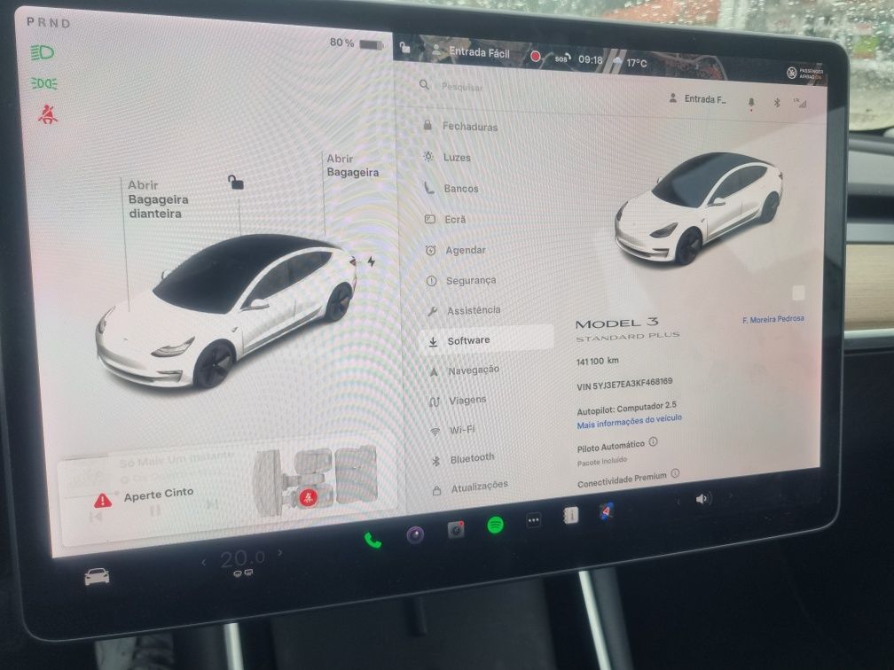 Tesla Model 3 SR+
