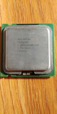 Процессор материнської плати компютера. Pentium 4 3.2 GHz 800 (SL7PW)