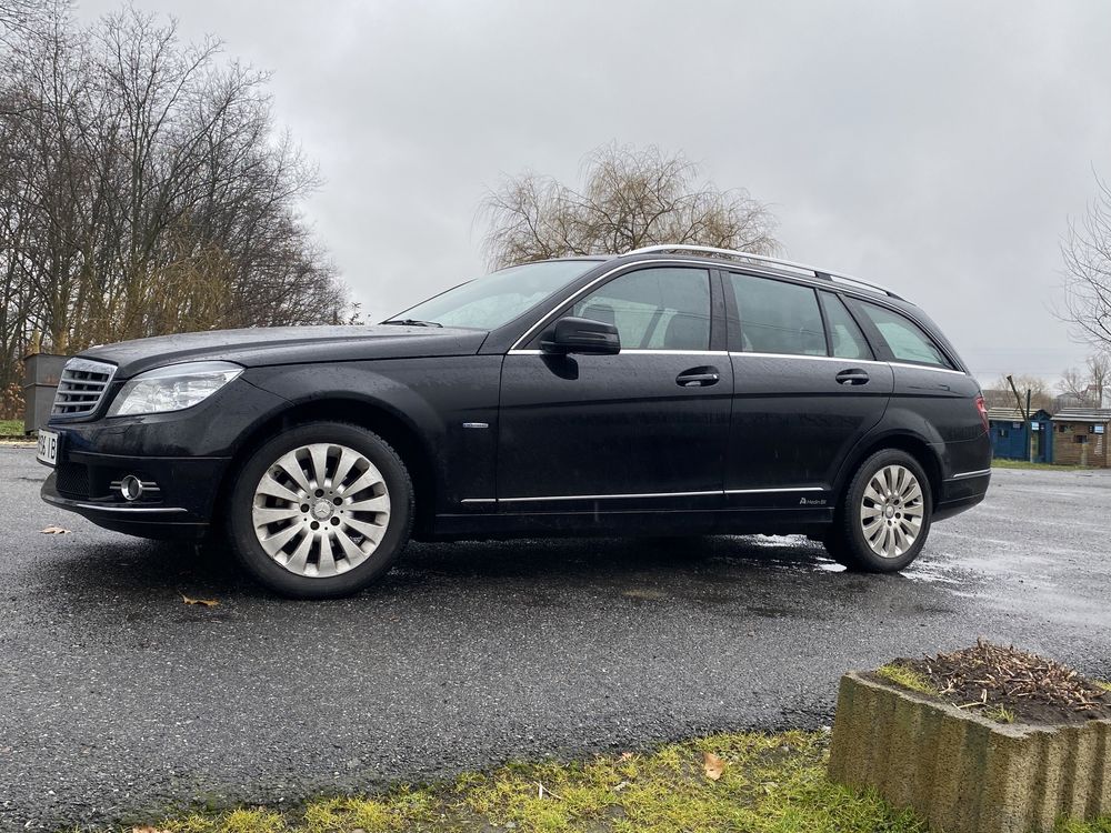 Mercedes Benz  C Class 2.2cdi
