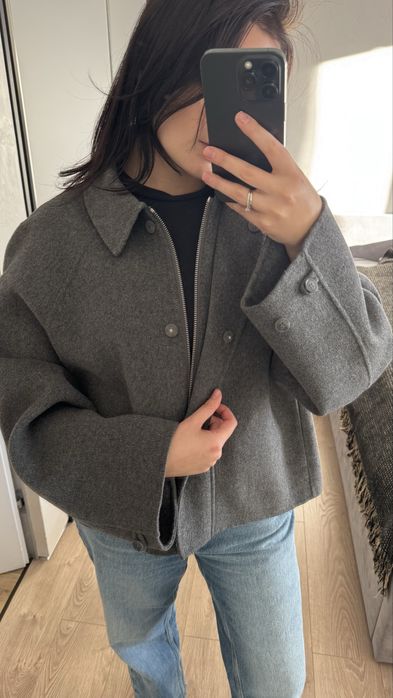 Вовняна куртка COS