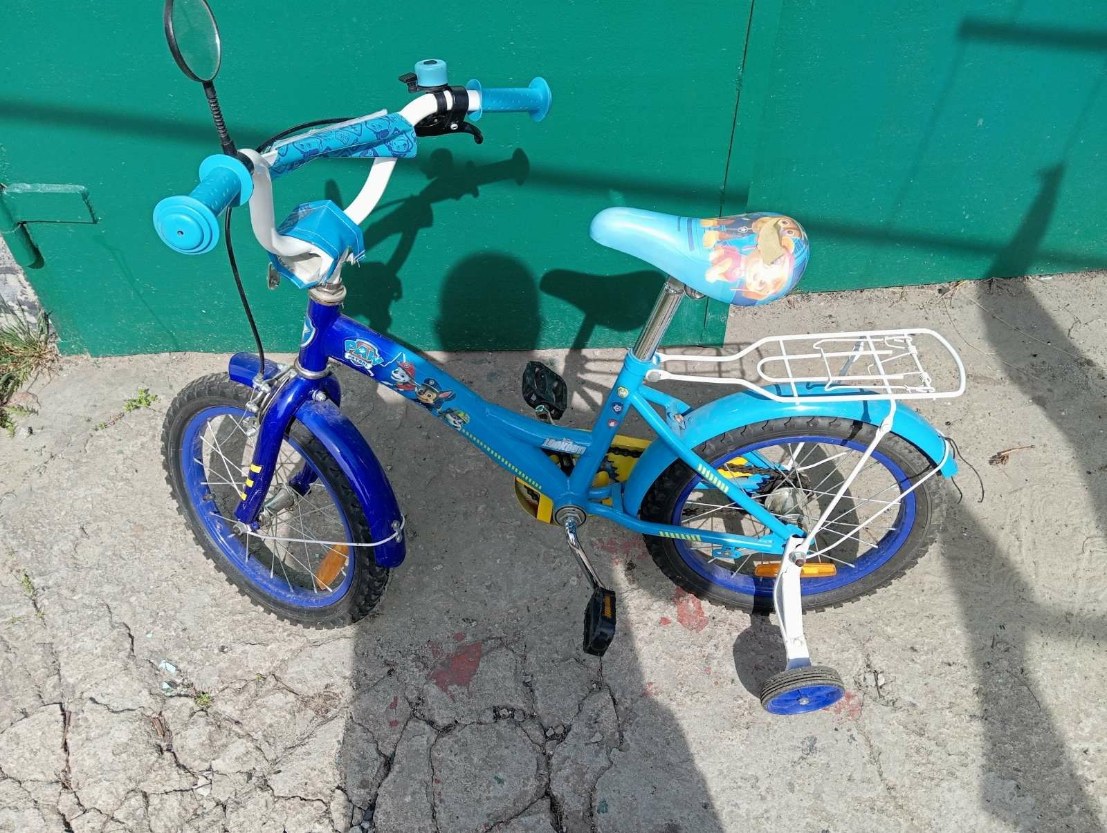 Продам дитячий велосипед, вік від 5-8 років.