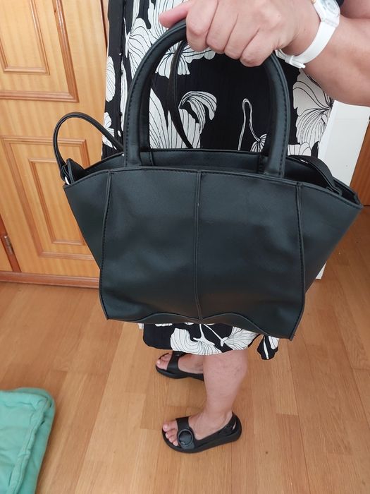 Mala de Senhora pele sintética usada