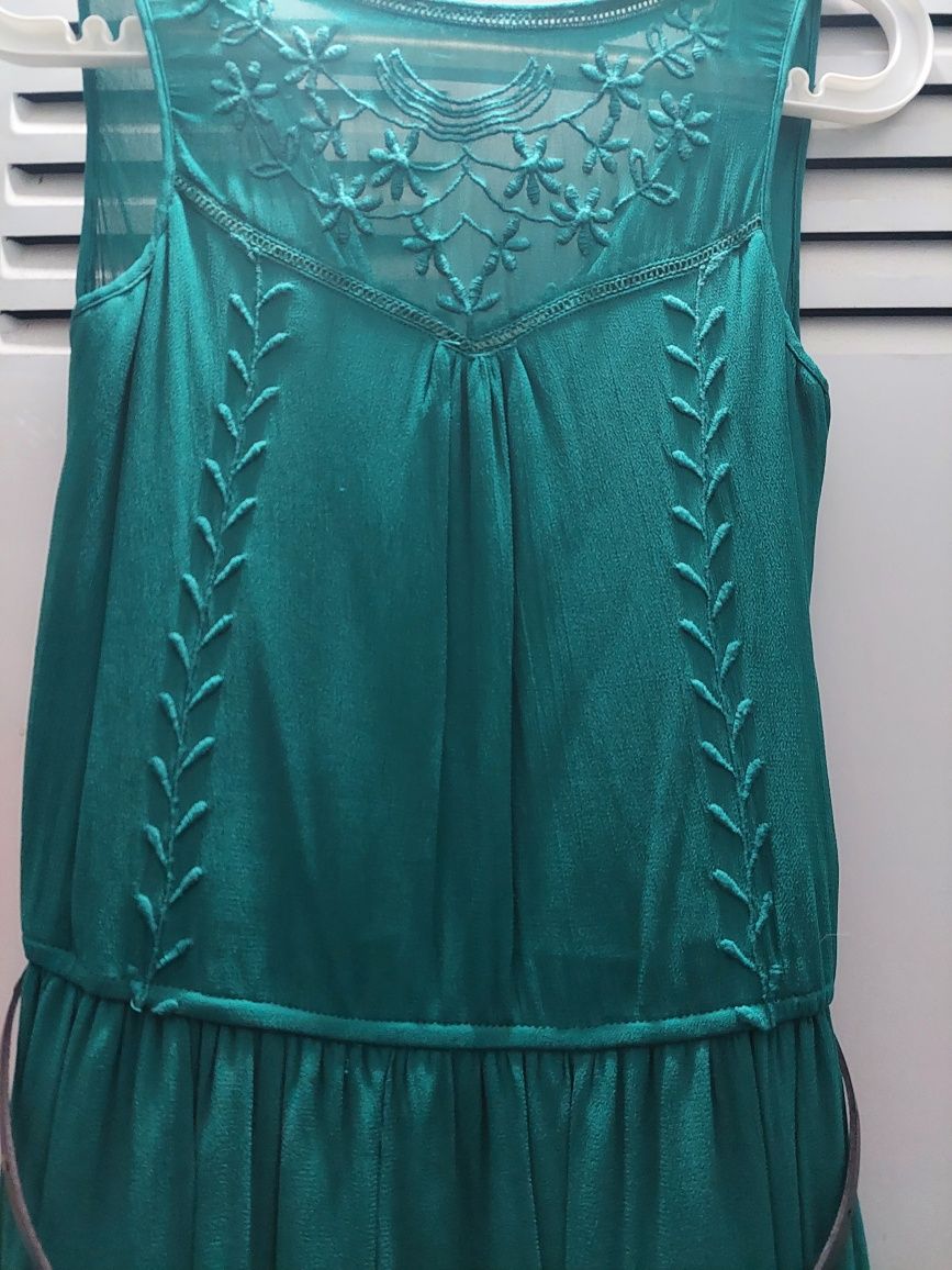 Vestido cor verde