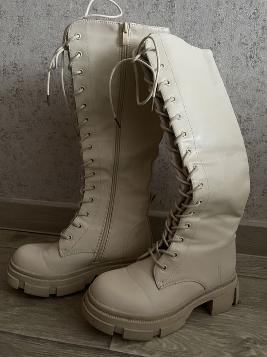 сапоги кожаные бежевые высокие.осень/весна