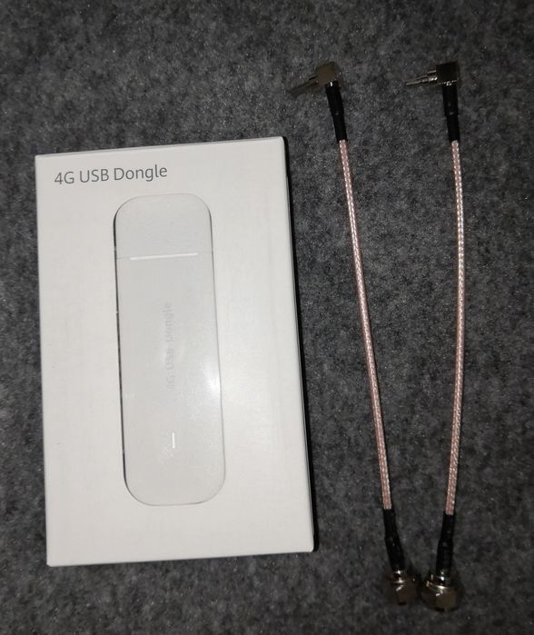роутер 3g 4g Huawei E3372-325 + переходник