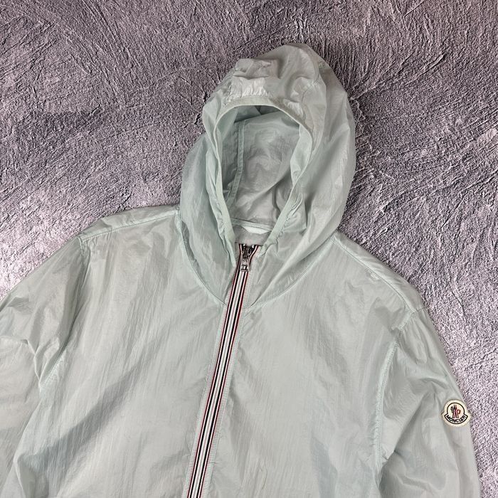 Оригинальная куртка / дождевик Moncler