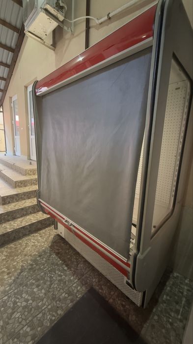 Хрлодильный шкаф торговое оборудование б/у