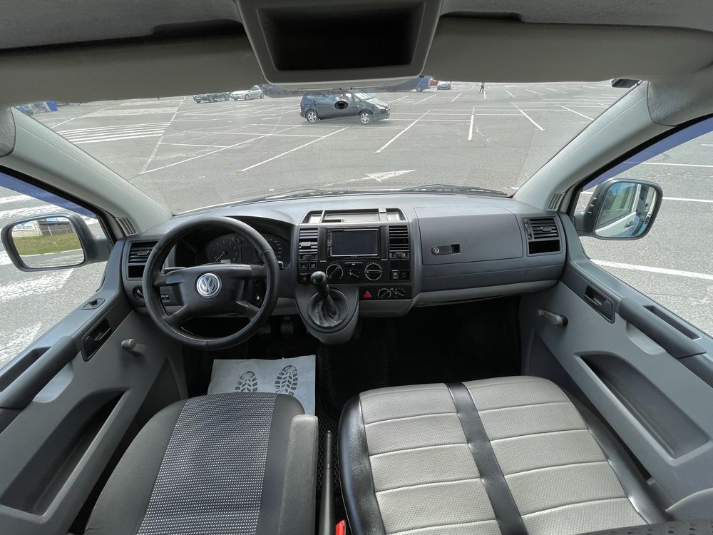 Volkswagen T5 2009 газ/бенз, Оригінальний пасажир, бус, мінівен, обмін