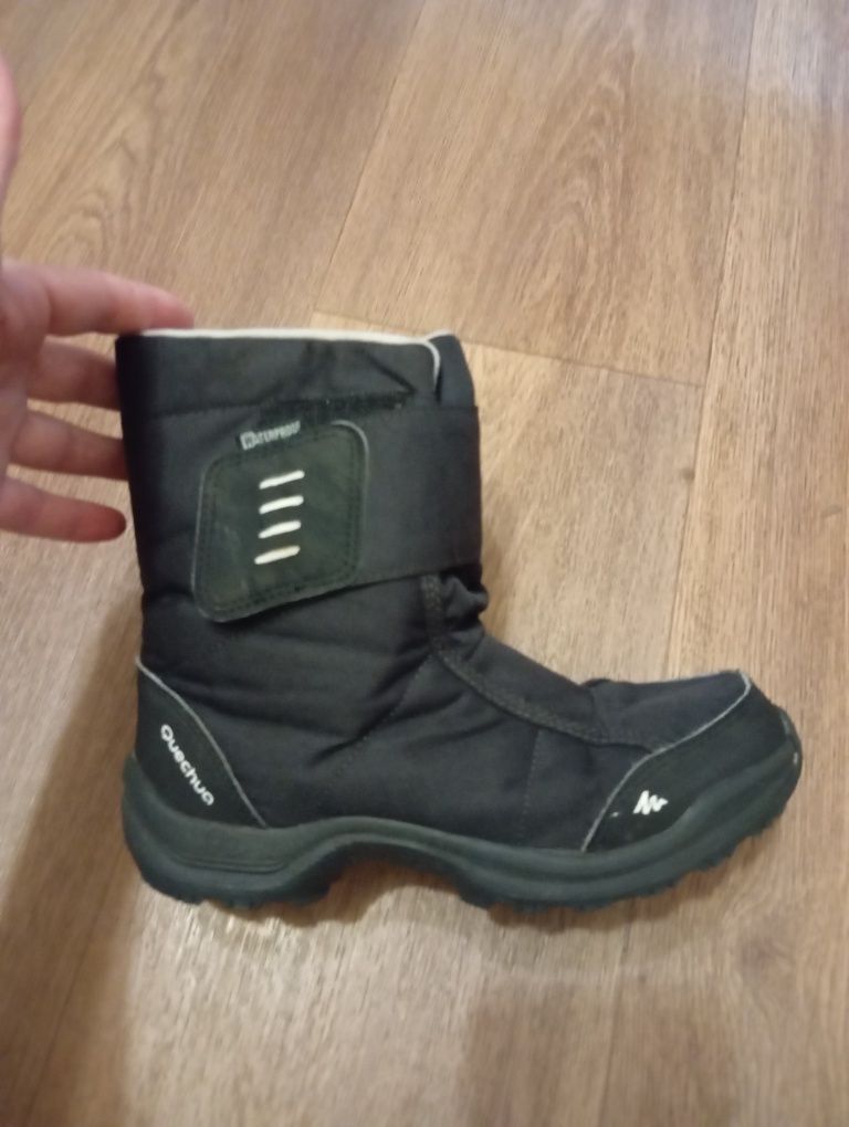 Продам зимние ботинки