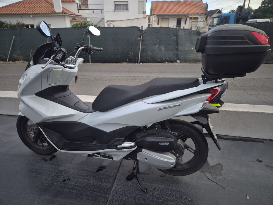 Aluguer de Honda PCX em Lisboa / Almada