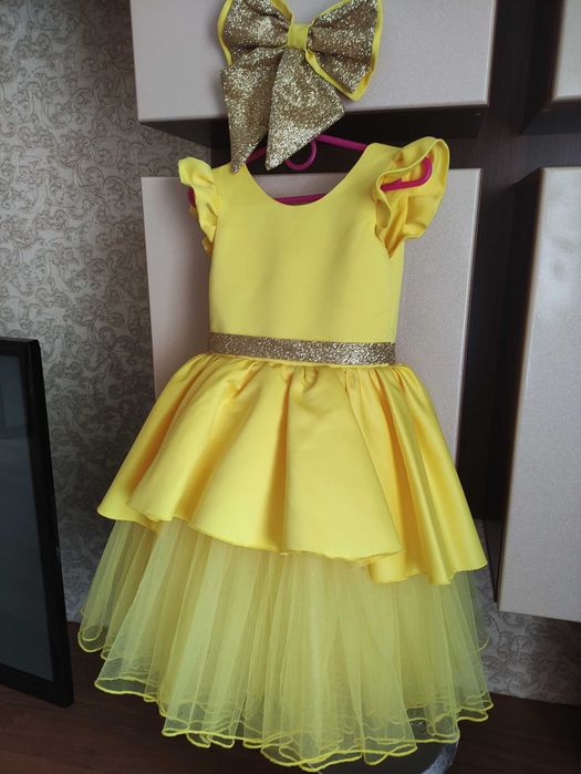 Нова святкова сукня на 4 - 7 років