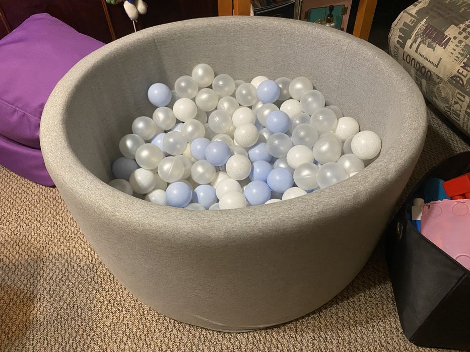Басейн з шариками