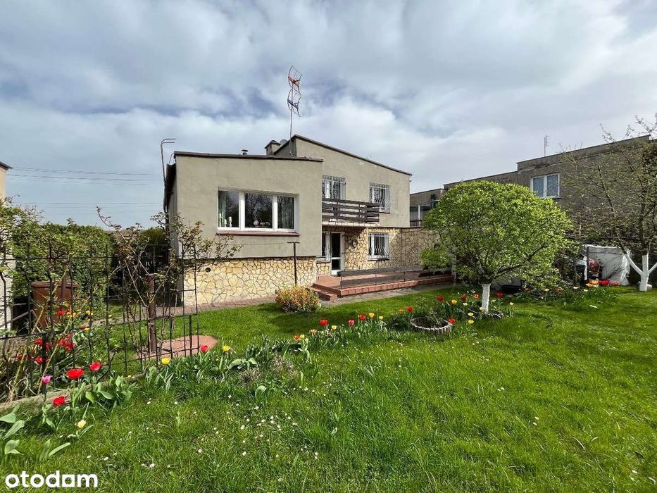 Dom wolnostojący w Gliwicach - Łabędach