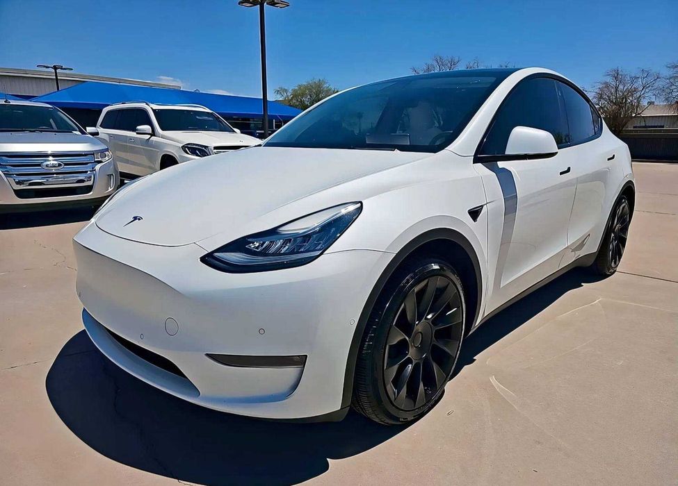 Tesla Mode Y 2022