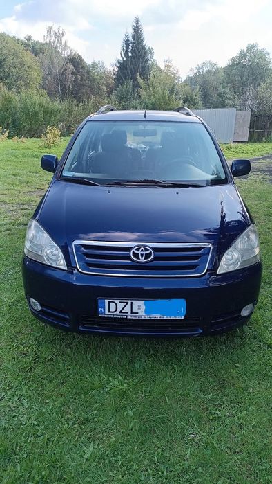 Toyota Avensis Verso TOYOTA AVENSIS VERSO 2001r. D4D 6 miejsc