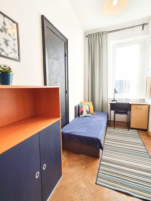 Pokój Centrum Józefitów Królewska AGH UP/UKEN UJ balkon w mieszkaniu