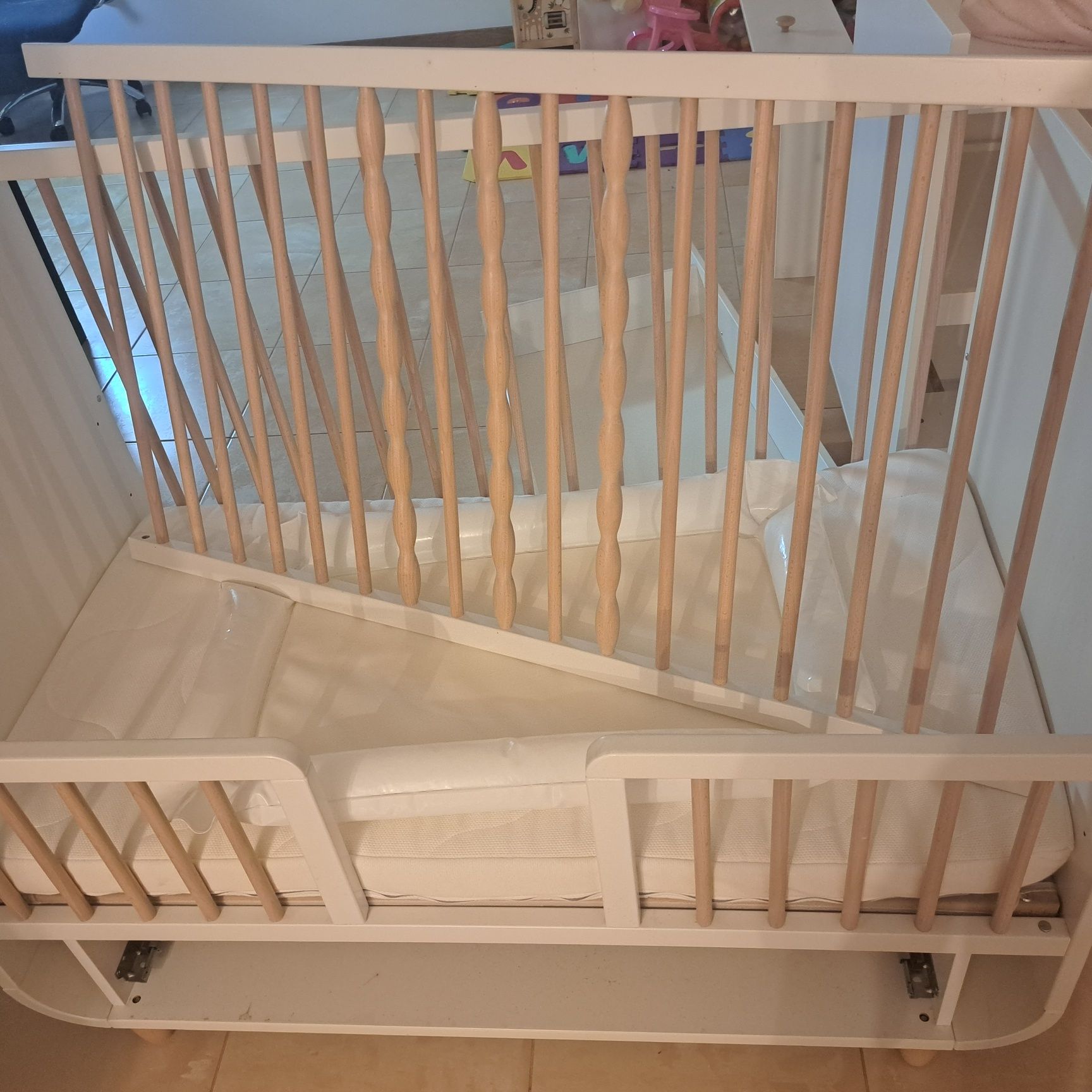 Conjunto berço  e trocador Myllra- ikea